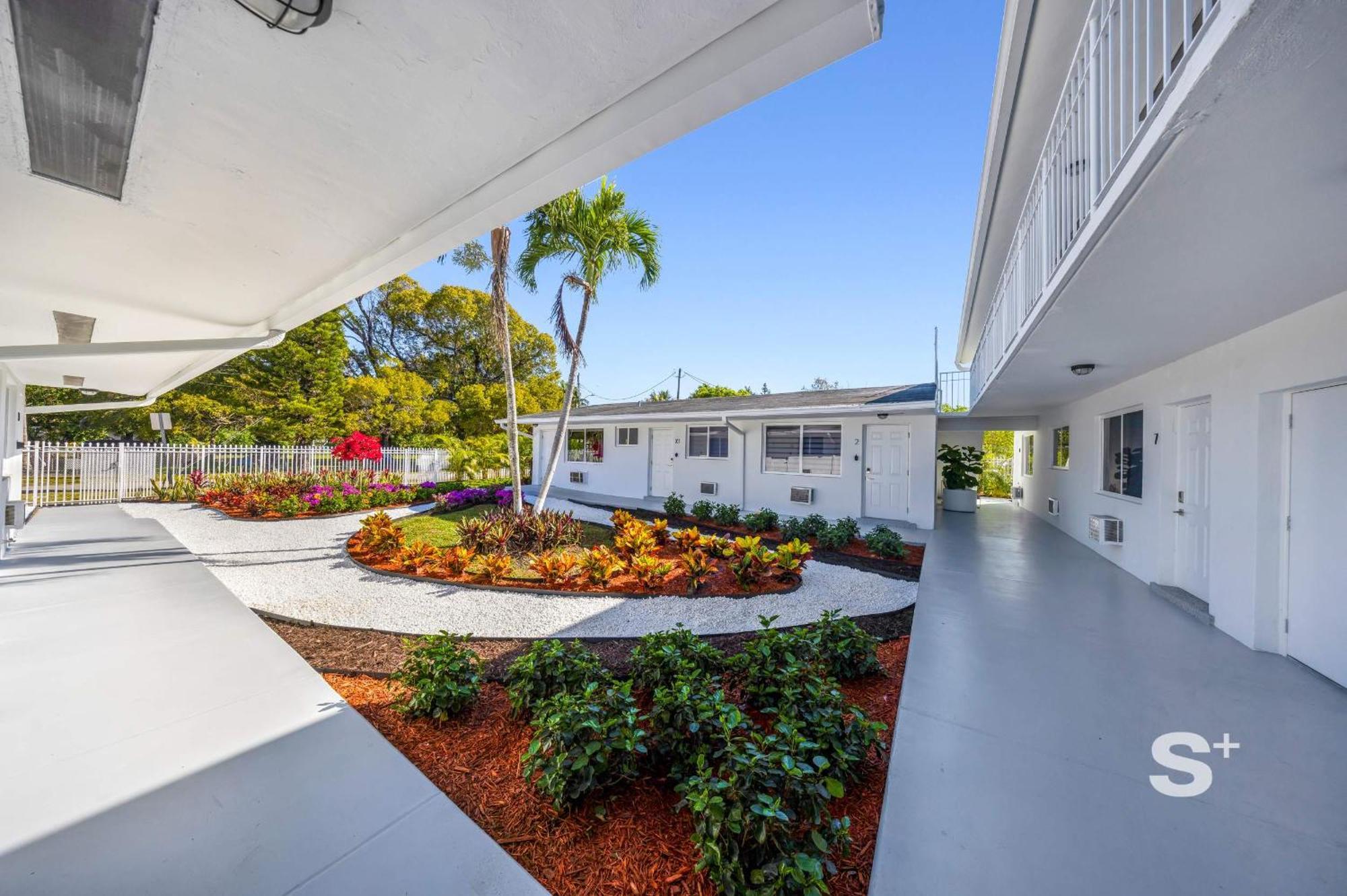 Modern 1-br With Sleek Style With Garden, Bbq And Gym Appartamento